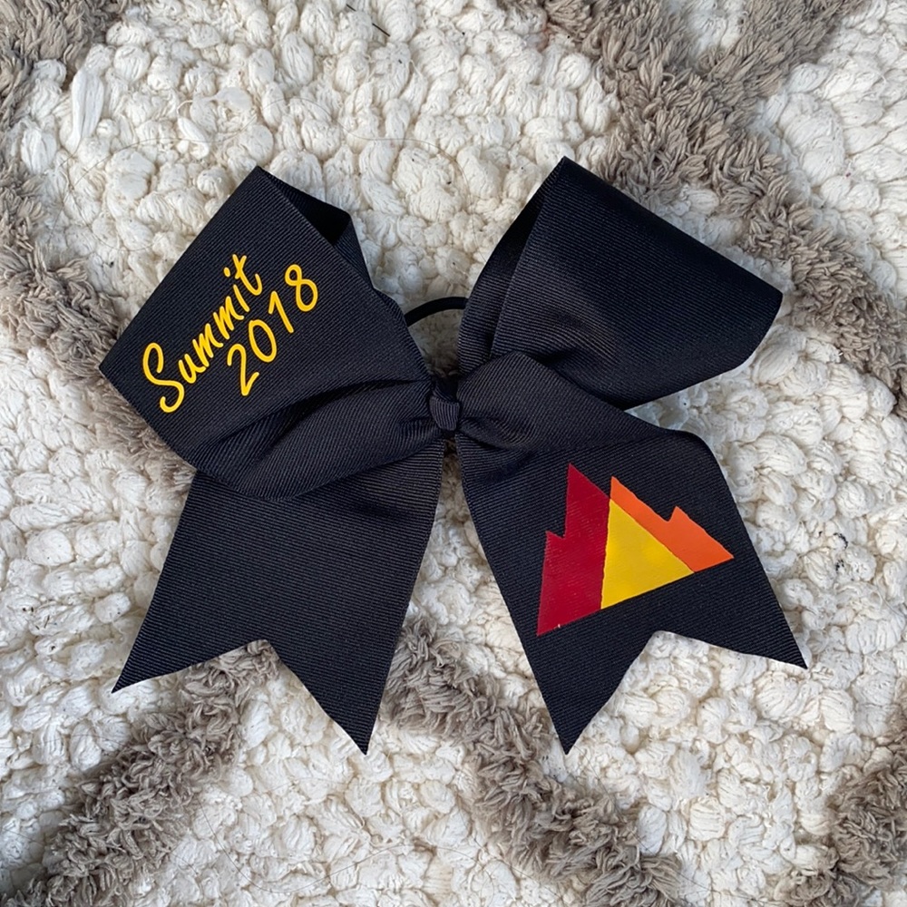 THE SUMMIT 2018 CHEER BOW